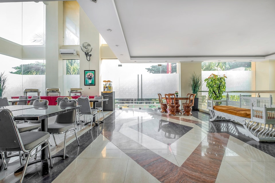 Townhouse Oak near Losari Beach formerly Lynt Hotel Makassar, Panakkukang, Makassar