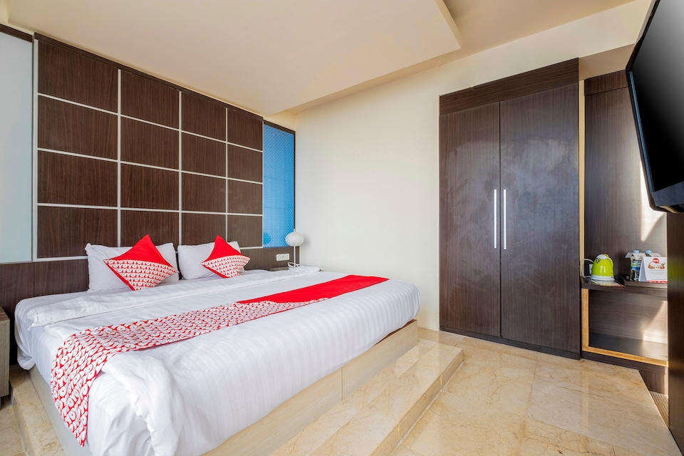 Townhouse Oak near Losari Beach formerly Lynt Hotel Makassar, Panakkukang, Makassar