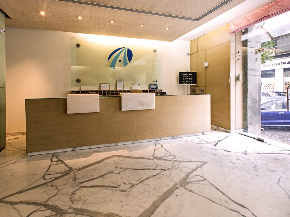 OYO 617 Hotel Apollo, Mumbai CST-Churchgate-Colaba, Mumbai