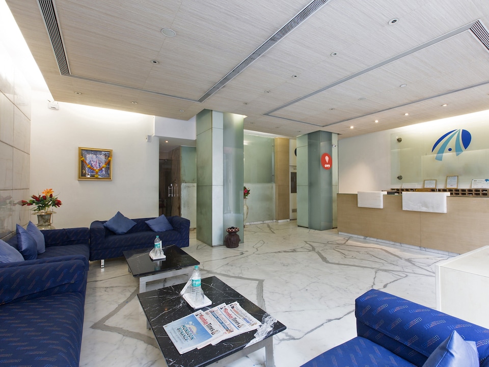 OYO 617 Hotel Apollo, Mumbai CST-Churchgate-Colaba, Mumbai