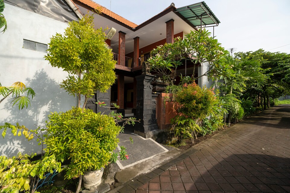 Super OYO 636 Apartmen Kak Okoh, Canggu, Bali