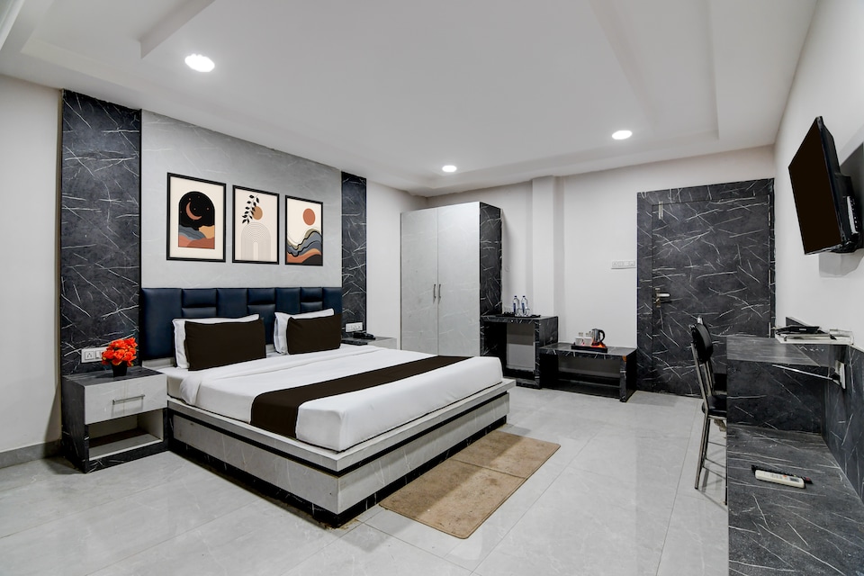 Super Collection O Mahatma Gandhi Stadium Odisha Formerly Hotel Nirmalya, Behrampur, Behrampur