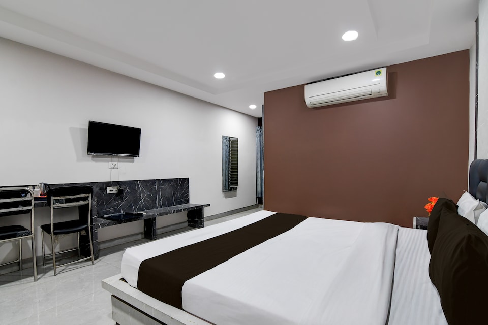 Collection O Mahatma Gandhi Stadium Odisha Formerly Hotel Nirmalya, Behrampur, बेहरामपुर