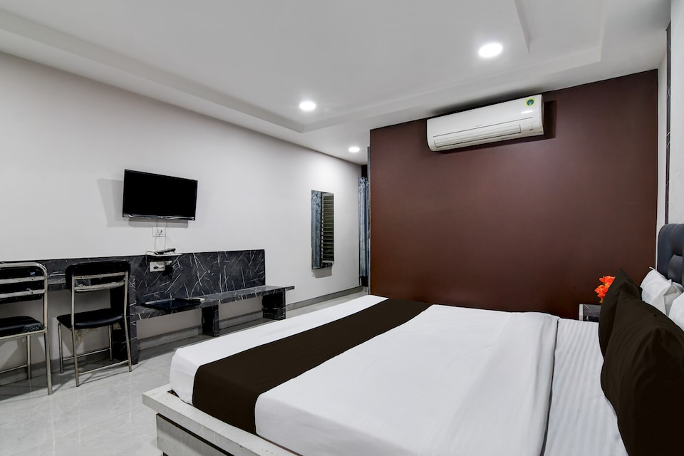 Collection O Mahatma Gandhi Stadium Odisha Formerly Hotel Nirmalya, Behrampur, बेहरामपुर