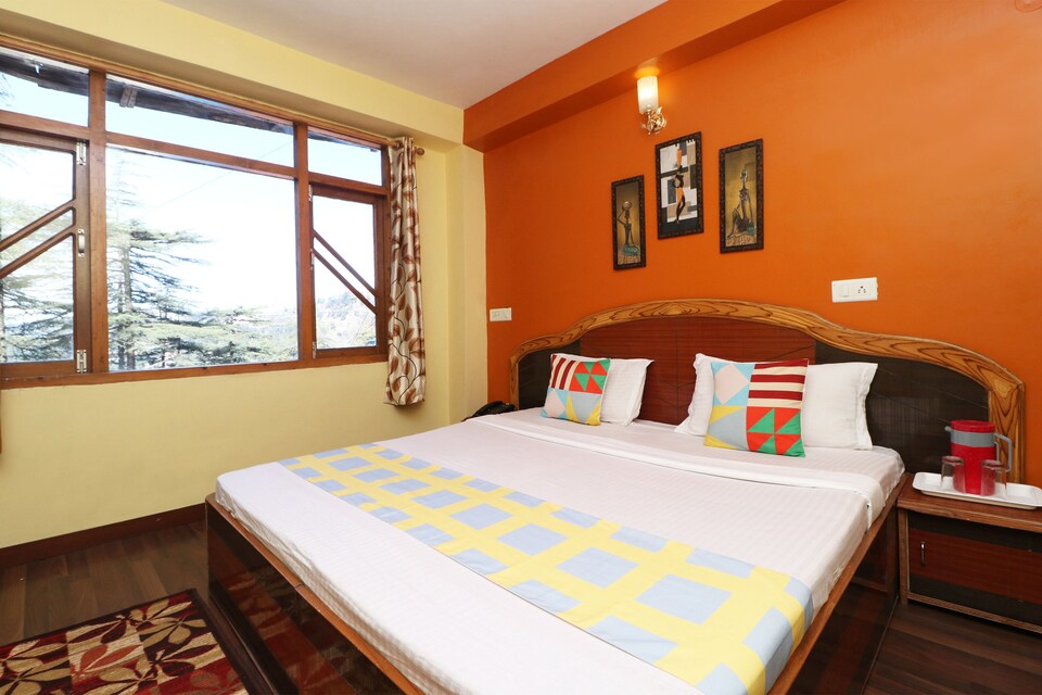 OYO Home 35446 Singhs BnB Bemloe, The Mall Road-Shimla, Shimla