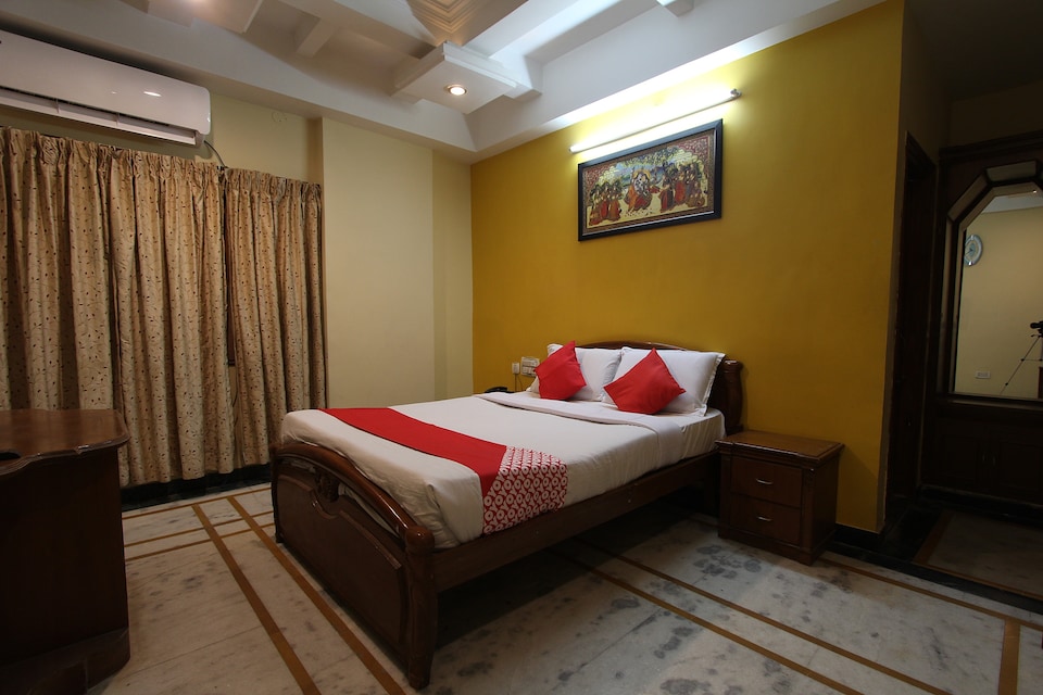 OYO 35457 Hotel Kubera Palace, Raichur, Raichur