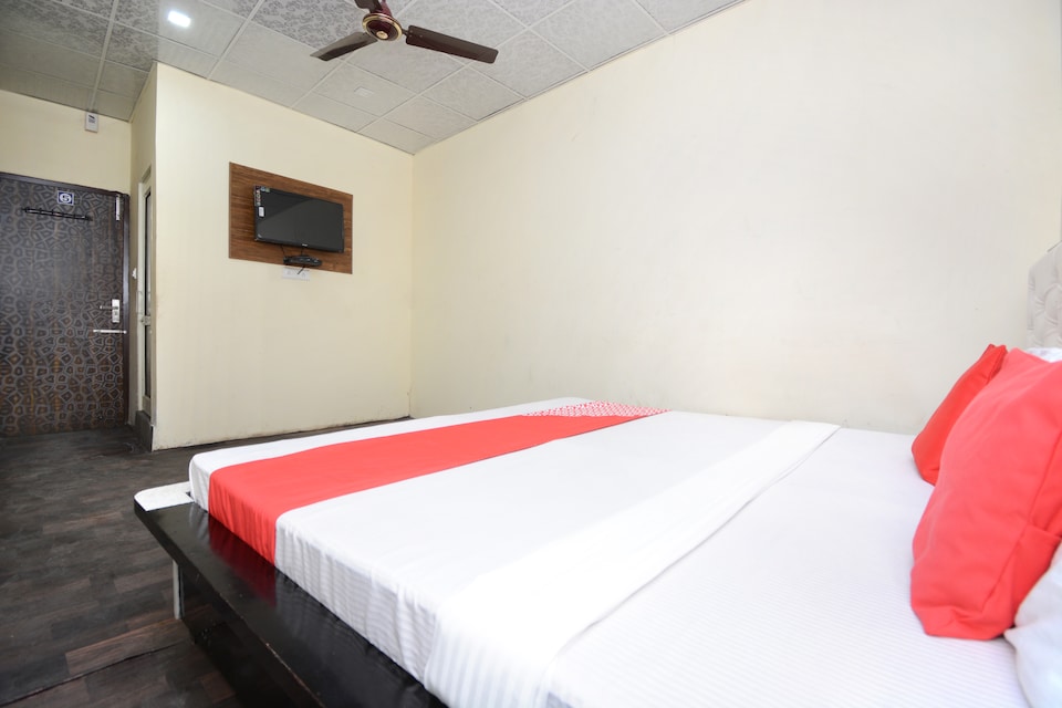 OYO 35463 Hotel Gold, Yamunanagar, Yamunanagar