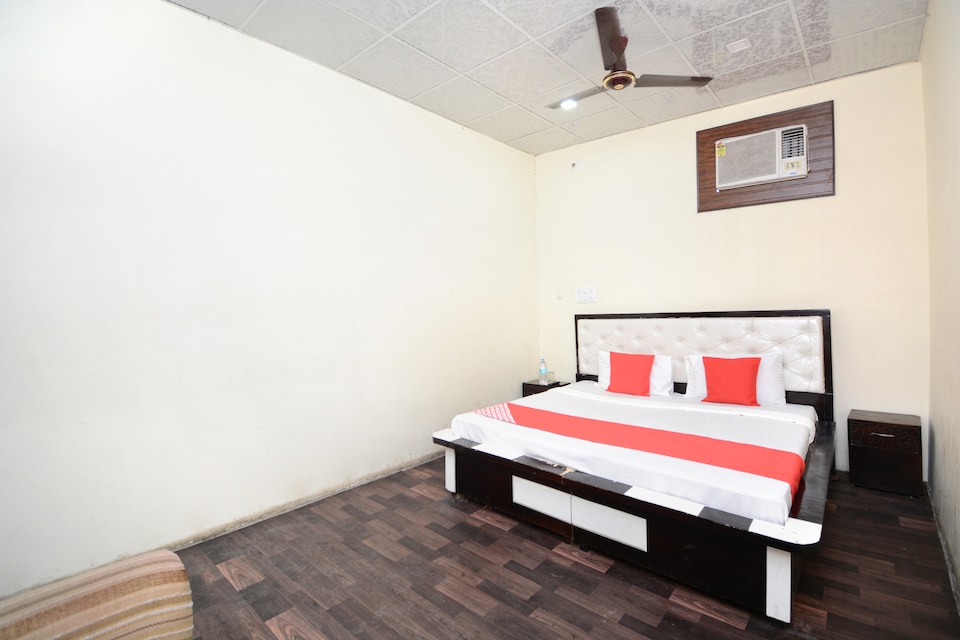 OYO 35463 Hotel Gold, Yamunanagar, Yamunanagar