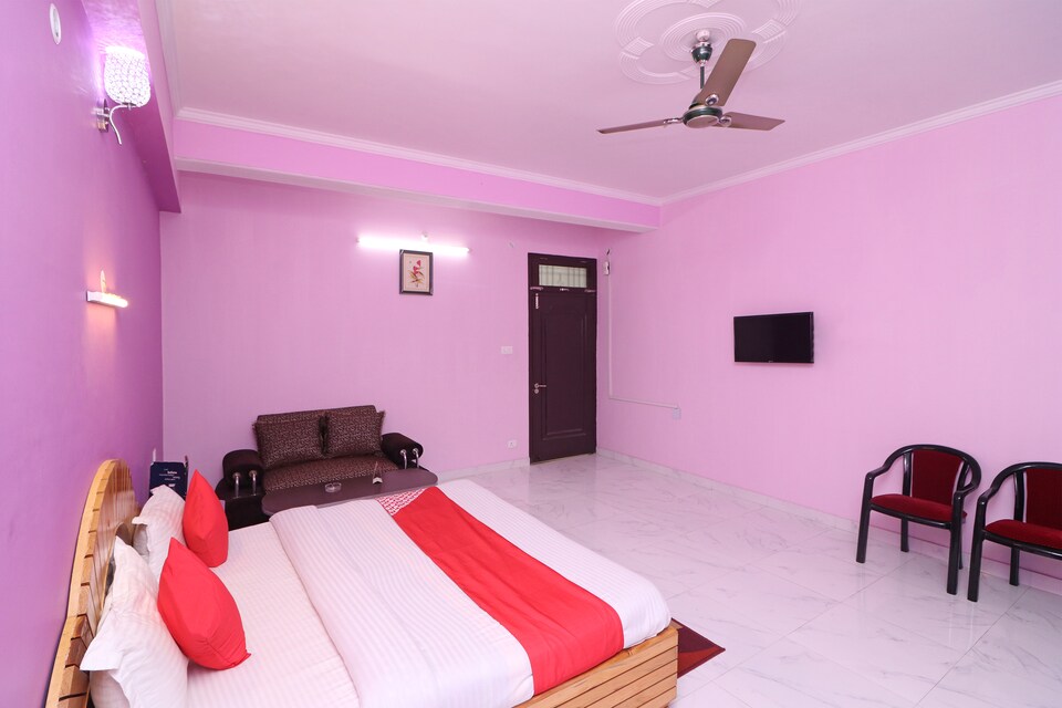 OYO 35468 Sumeru Resort, Pithoragarh city, Pithoragarh