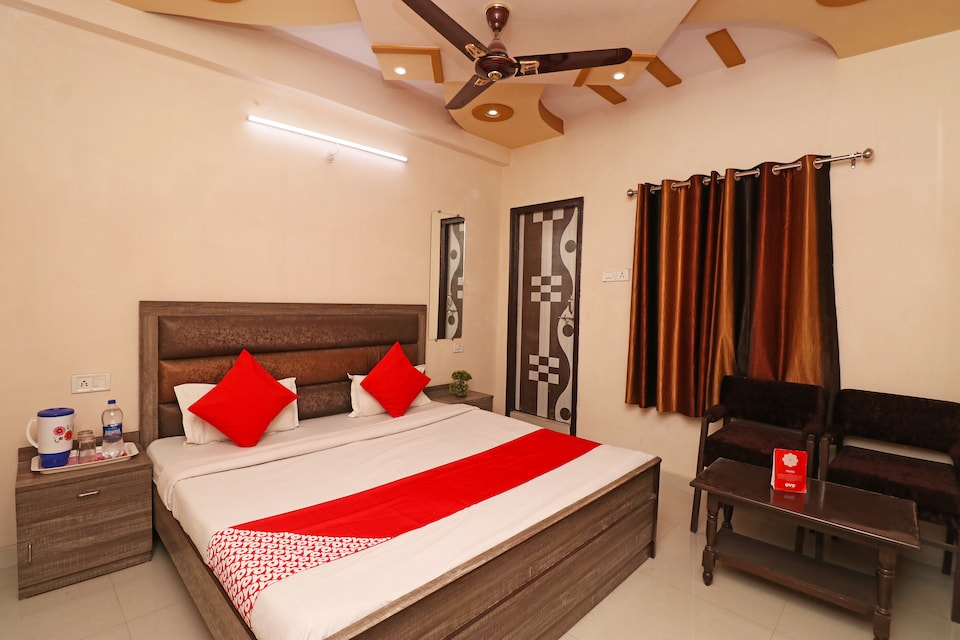 OYO 35469 G M Forum ECO, Shuklaganj Kanpur, Kanpur