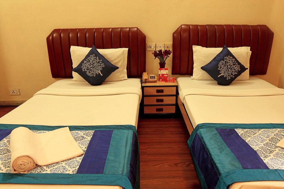 OYO 3508 Hotel Akash Deep, Park Circus Kolkata, Kolkata