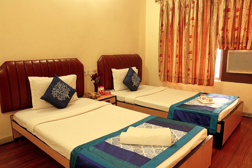 OYO 3508 Hotel Akash Deep, Park Circus Kolkata, Kolkata