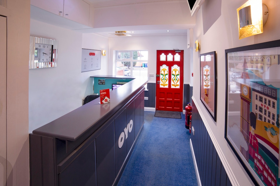 OYO Flagship Anchor Hotel, Borough of Barnet, London