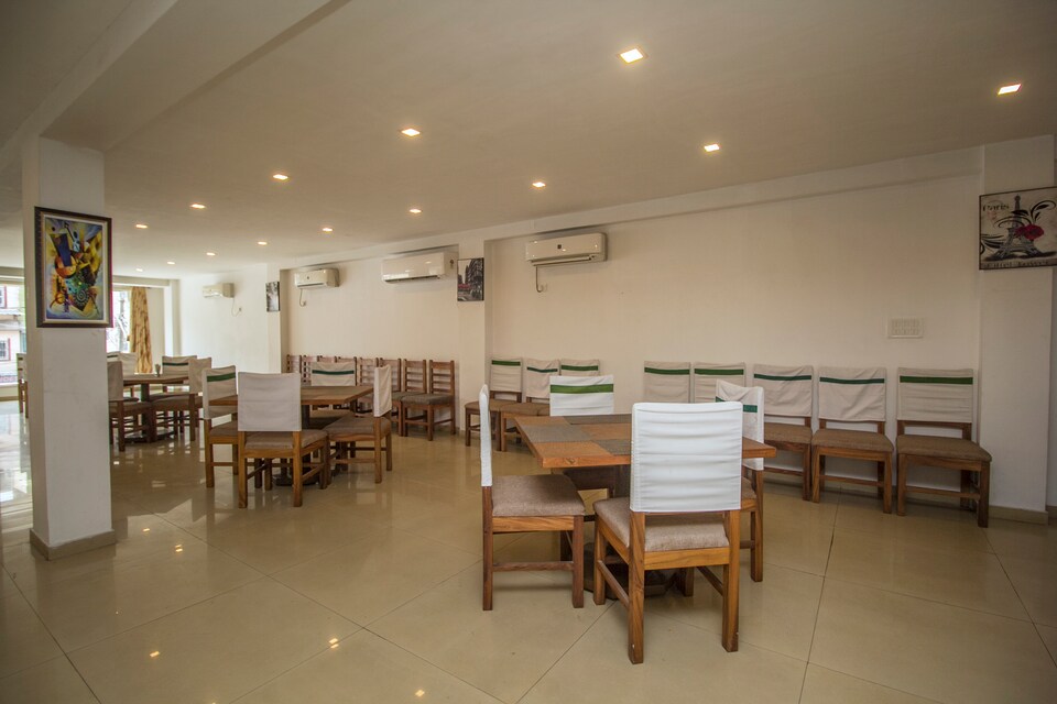 OYO 35486 Ibiss Hotel, Jaigaon, Jaigaon