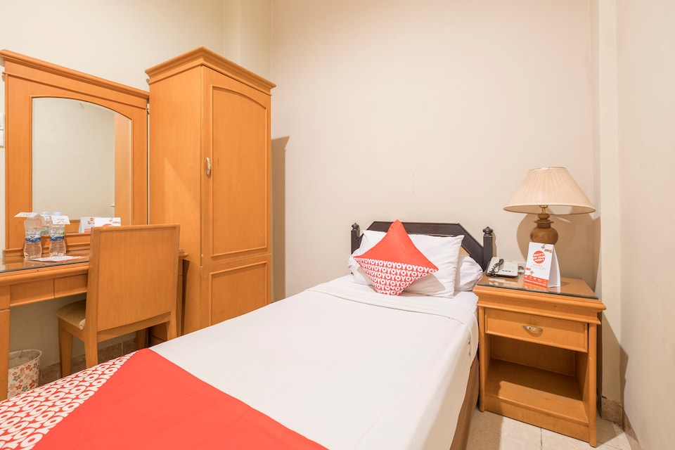 OYO 639 Hotel Harapan, Losari, Makassar