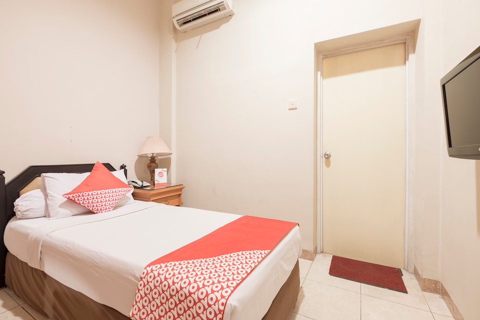 OYO 639 Hotel Harapan, Losari, Makassar