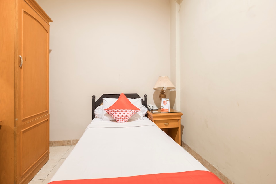 OYO 639 Hotel Harapan, Losari, Makassar