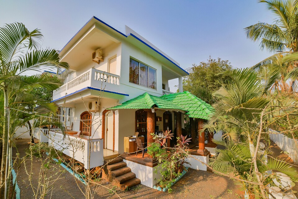 OYO 35492 La Breeze Resort, Morjim Goa, Goa