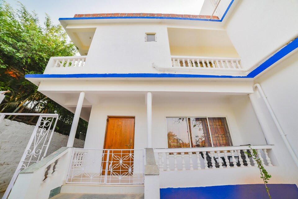 OYO 35492 La Breeze Resort, Morjim Goa, Goa