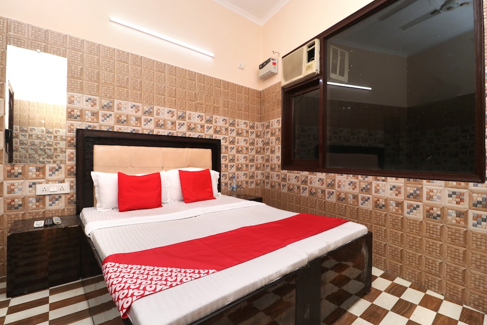 Hotel O by OYO Kapoor Residency, Amritsar Bus Stand, Amritsar