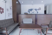 OYO 893 Hotel Holmes Kelana Jaya