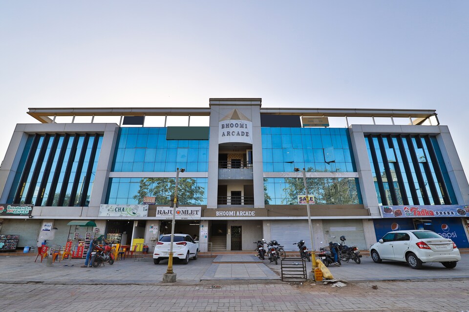 OYO 35512 Hotel Lotus, Chandkheda Ahmedabad, Ahmedabad