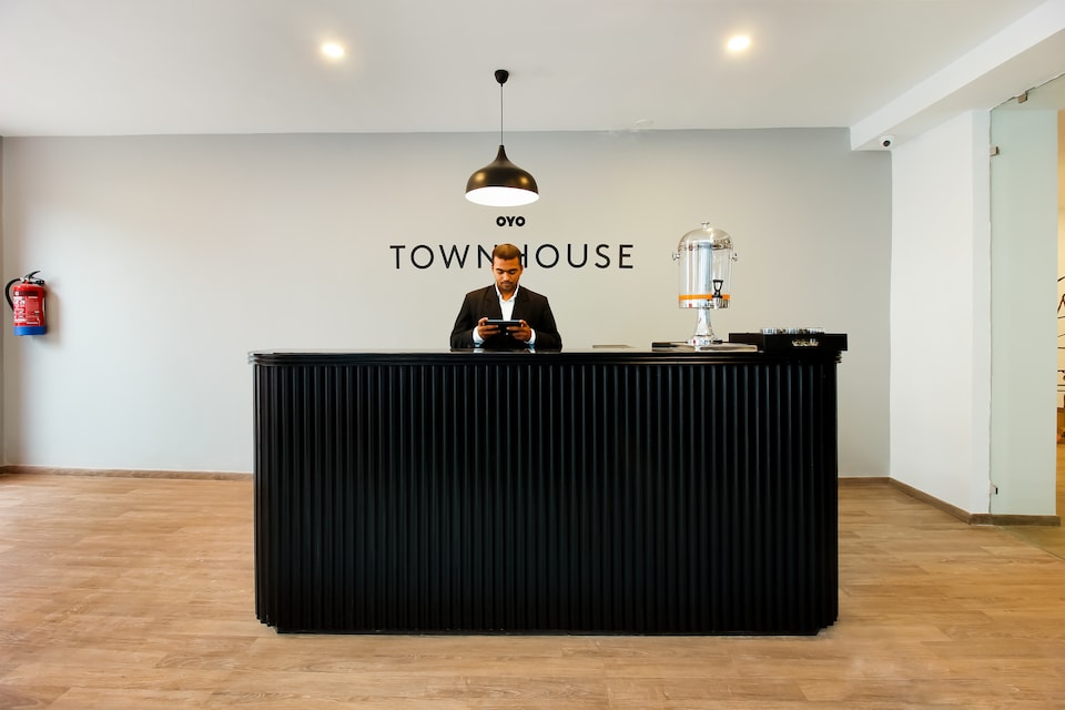 OYO Townhouse 151 H Square, LB Nagar-Uppal, Hyderabad