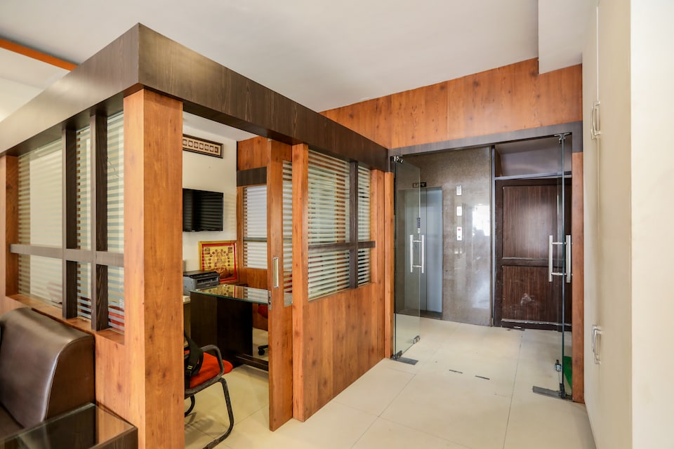 Capital O 35555 Hotel Prateek Plaza, Sri ganganagar, Sri Ganganagar