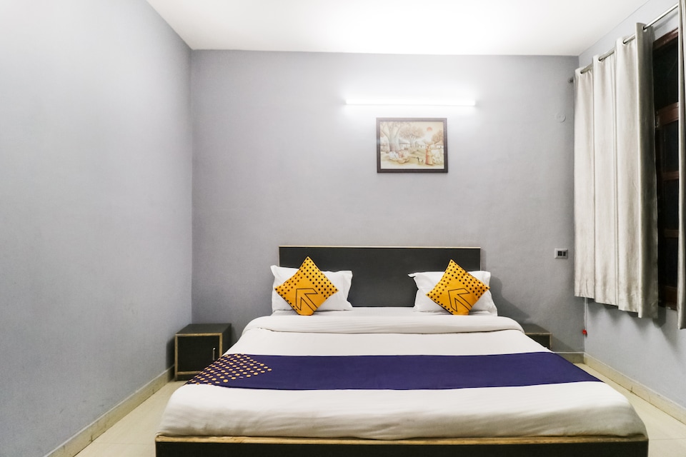 Hotel O Sunrise Guest House, Old Gurgaon, Gurgaon