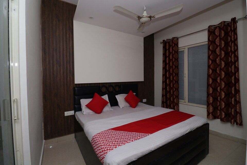 OYO 35585 Hotel Royal Palace, Jammu, Jammu