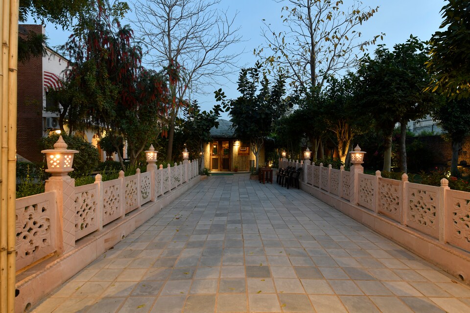 Capital O 35588 Hotel Sunbird, Bharatpur, Bharatpur