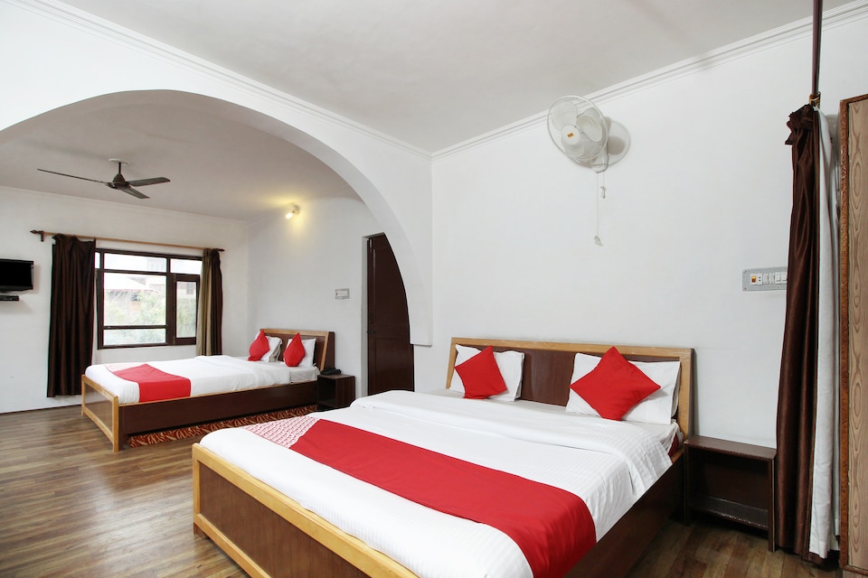 OYO 35642 Assad Resorts, Nishat Srinagar, Srinagar