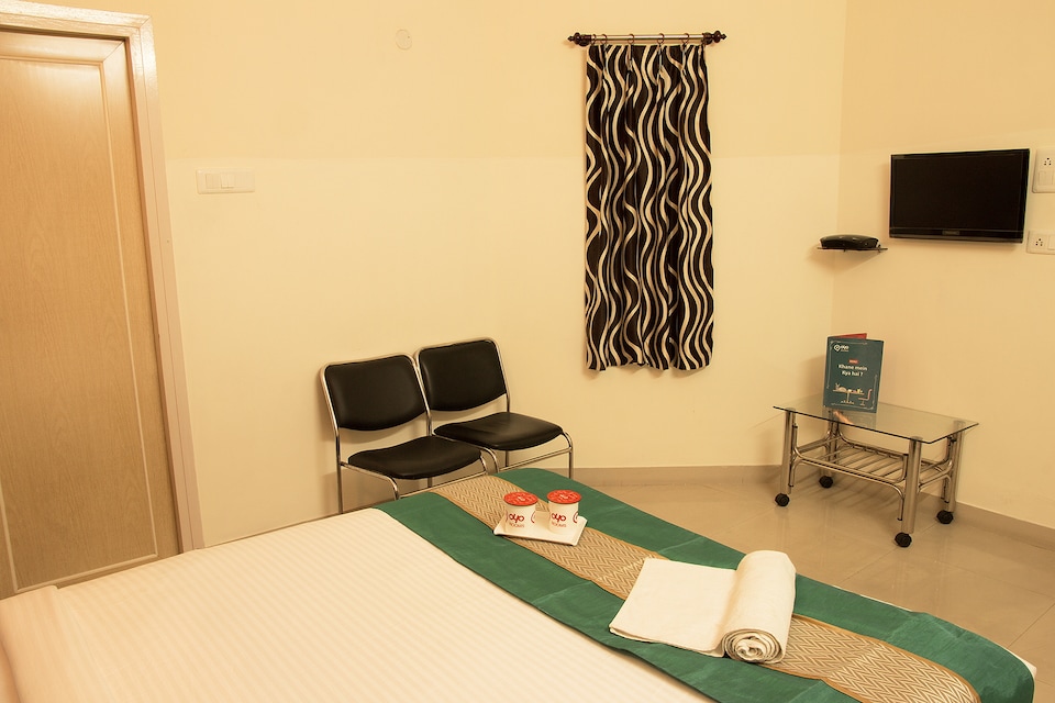 OYO 3525 Lake Town, VIP Road Kolkata, Kolkata