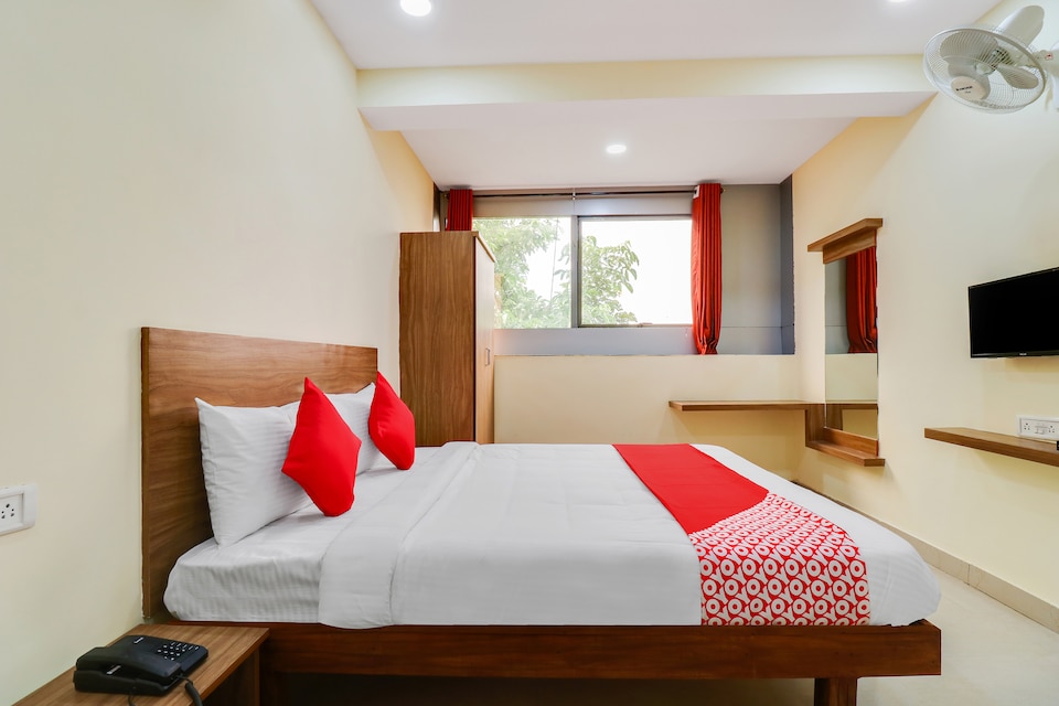 OYO Sri Sai Residency Near Vijayanagar Metro Station, Banashankari Bangalore, Bangalore