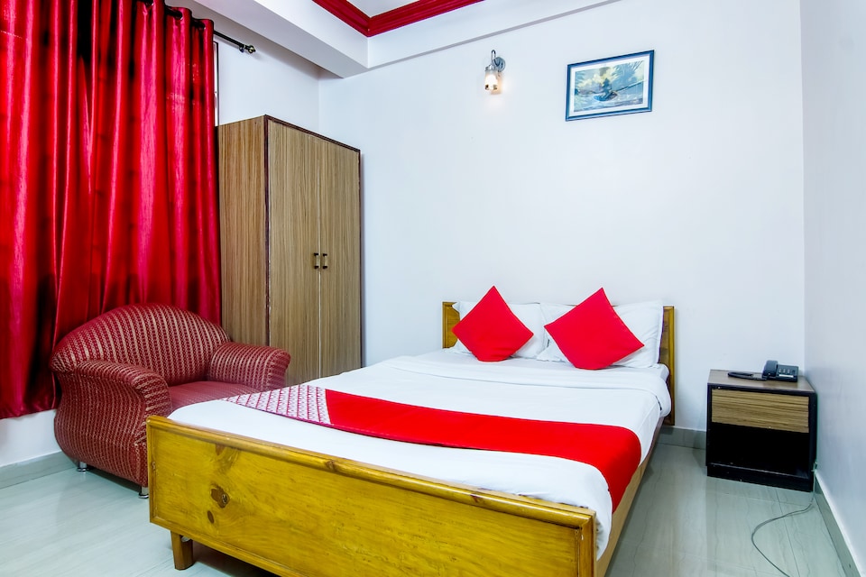 OYO 35695 Heritage Hotel, Police Bazar, Shillong