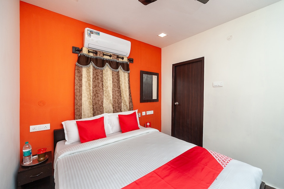 Live on CHN2174, Airport Chennai, Chennai