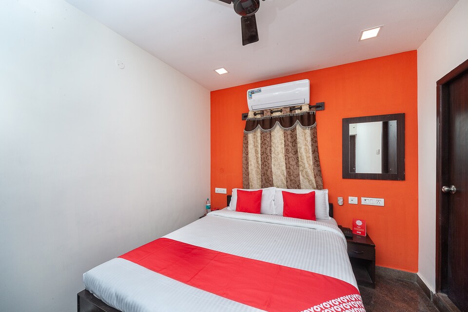 Live on CHN2174, Airport Chennai, Chennai