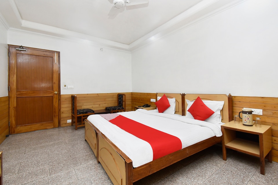OYO 3533 Hotel Harsha, The Mall Road-Shimla, Shimla