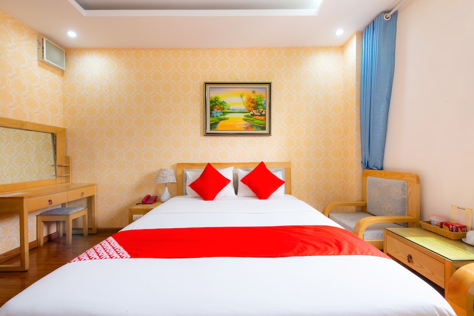 Dragon Hotel, Cau Giay, Hanoi