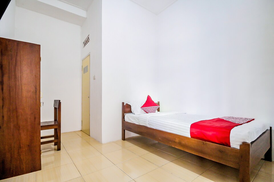 OYO 659 Kost Dan Home Stay Wisma Mulia, Rajabasa, Bandar Lampung