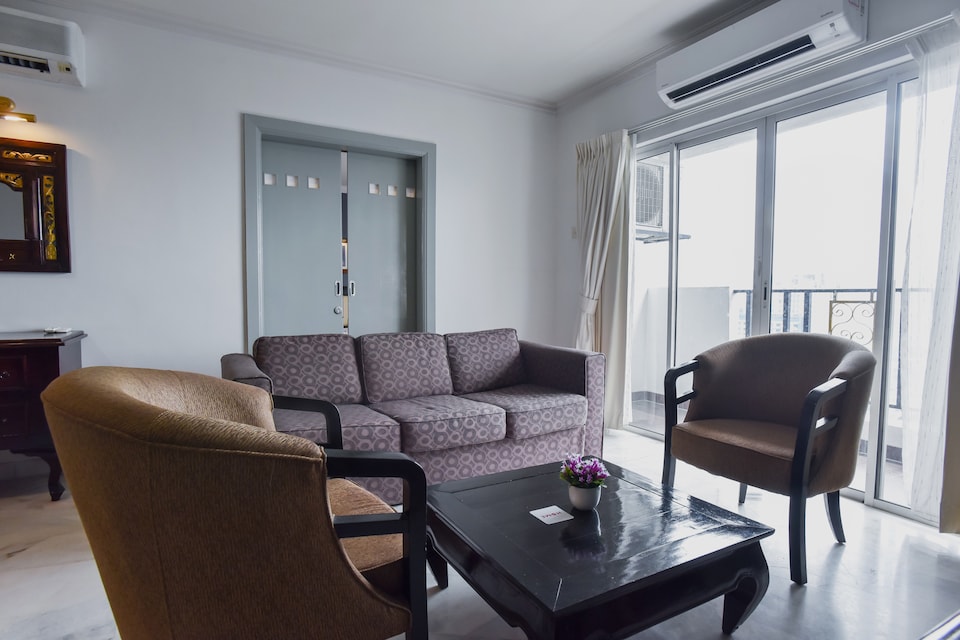 OYO Home 908 Cosy 2BR Holiday Place, Bukit Bintang, Kuala Lumpur