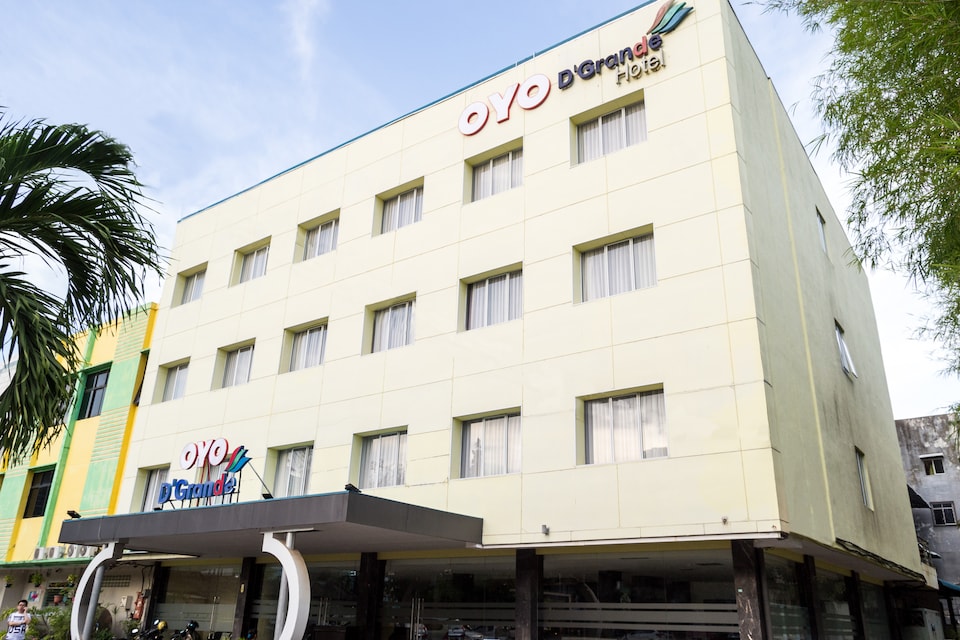 OYO 666 D' Grande Hotel Batam, Lubuk Baja, Batam