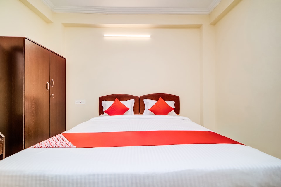 OYO 35768 New Property Tngo Colony, Gachibowli, Hyderabad