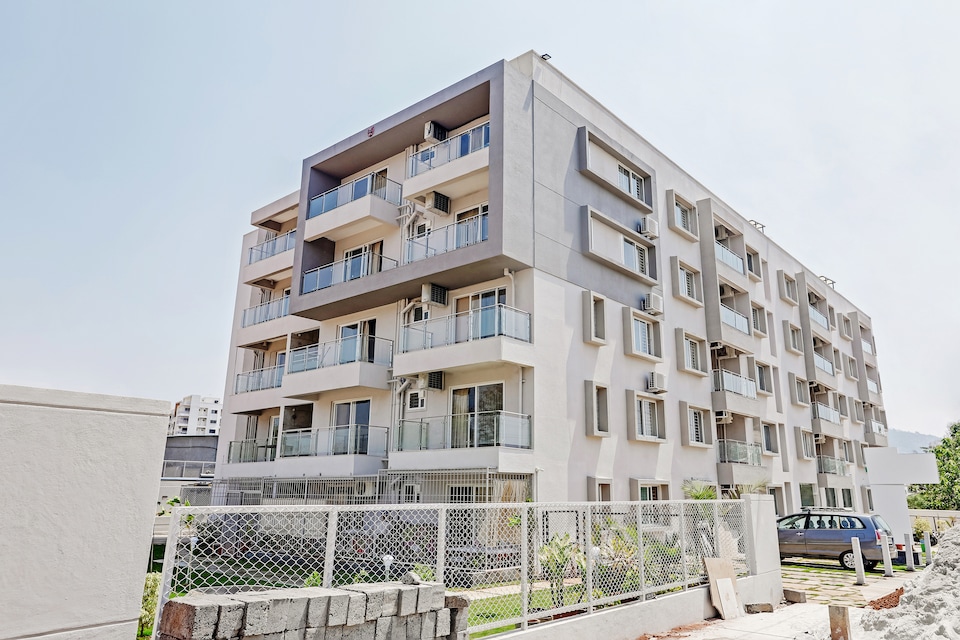 OYO 35776 The Red Lotus Premium, Mysore Kuvempu Nagar, Mysore