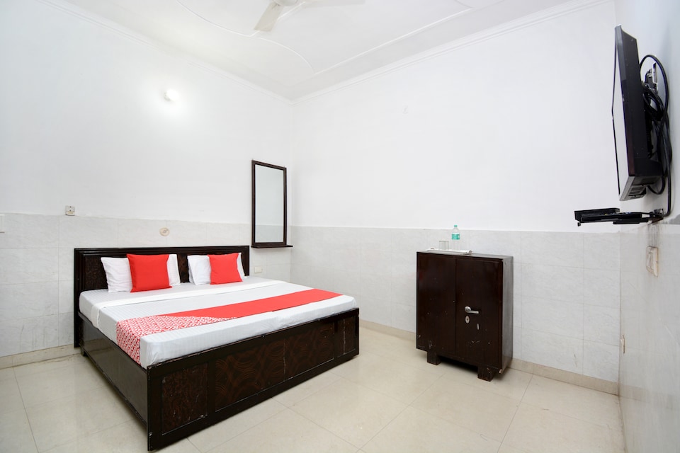 OYO 35794 Surya Guest House, Ambala Cantt, Ambala