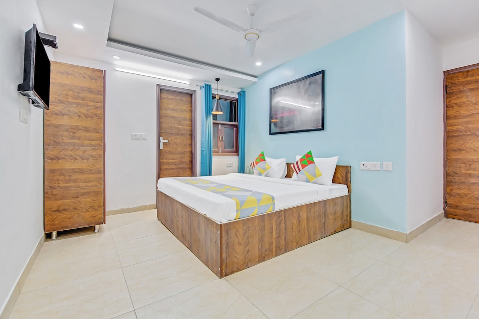 OYO Home 35804 Livin Hub, Airport-Dwarka Delhi, Delhi