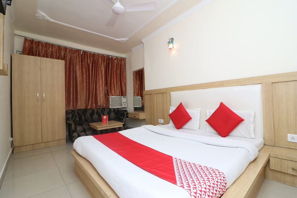 OYO 35806 Hotel Himgiri, Jammu, Jammu