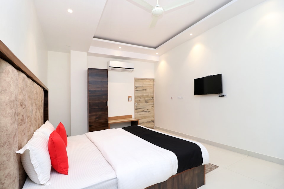 Capital O 35807 Hotel Aashiana, Ambala Cantt, Ambala