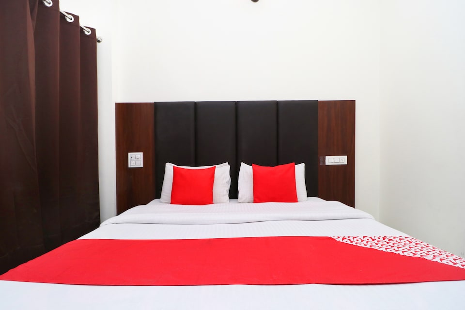 OYO 35821 Hotel Lotus, Nayagaon Chandigarh, Chandigarh