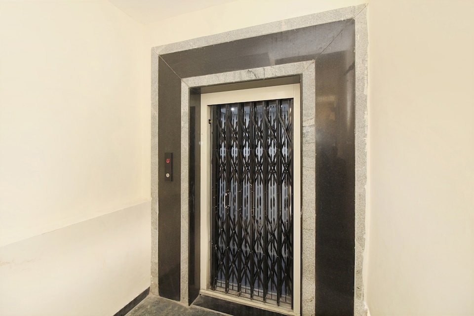 OYO Skyinn Near Golconda Fort, Manikonda, Hyderabad
